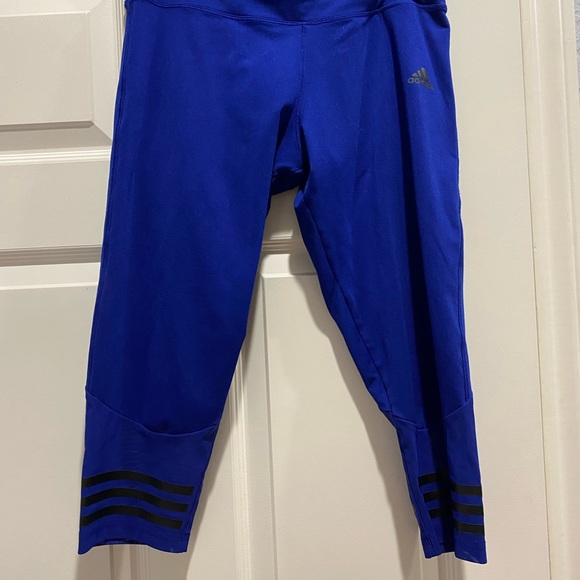 Women’s Adidas blue leggings in size M. - Picture 2 of 5